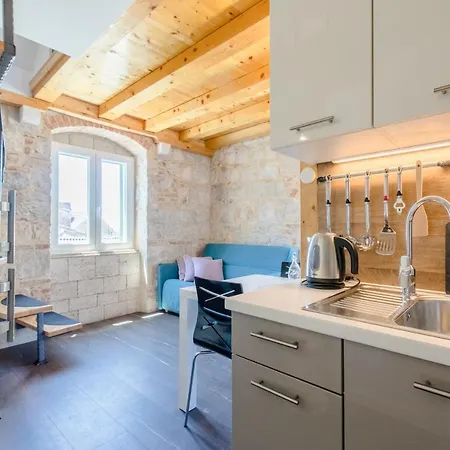 Jes Old Town Luxury Rooms Split Exterior photo