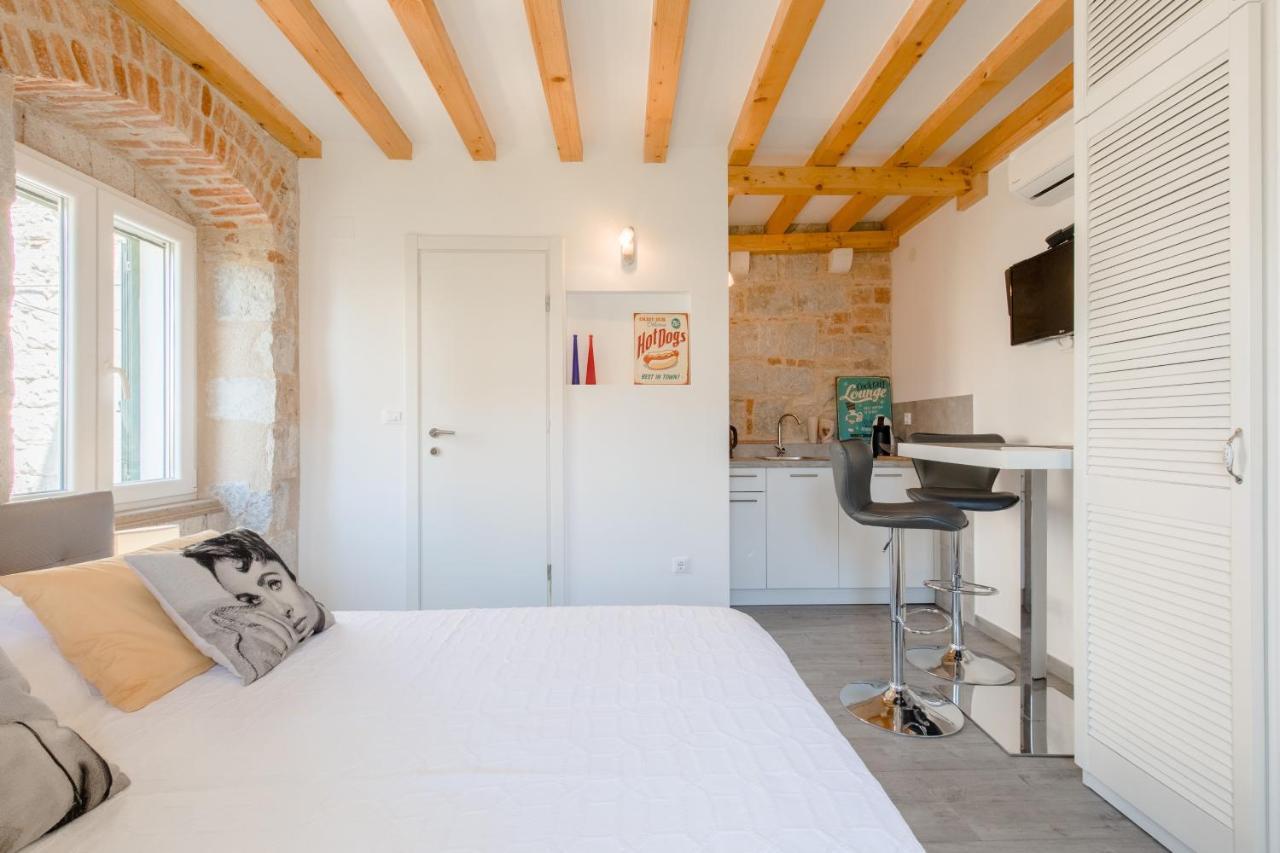 Jes Old Town Luxury Apartment Split